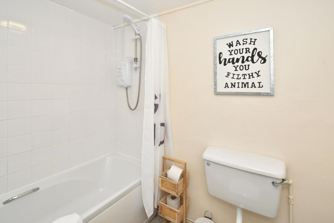 The Yellow Door By Avenew Management Serviced Accommodation Stoke-on-Trent Экстерьер фото